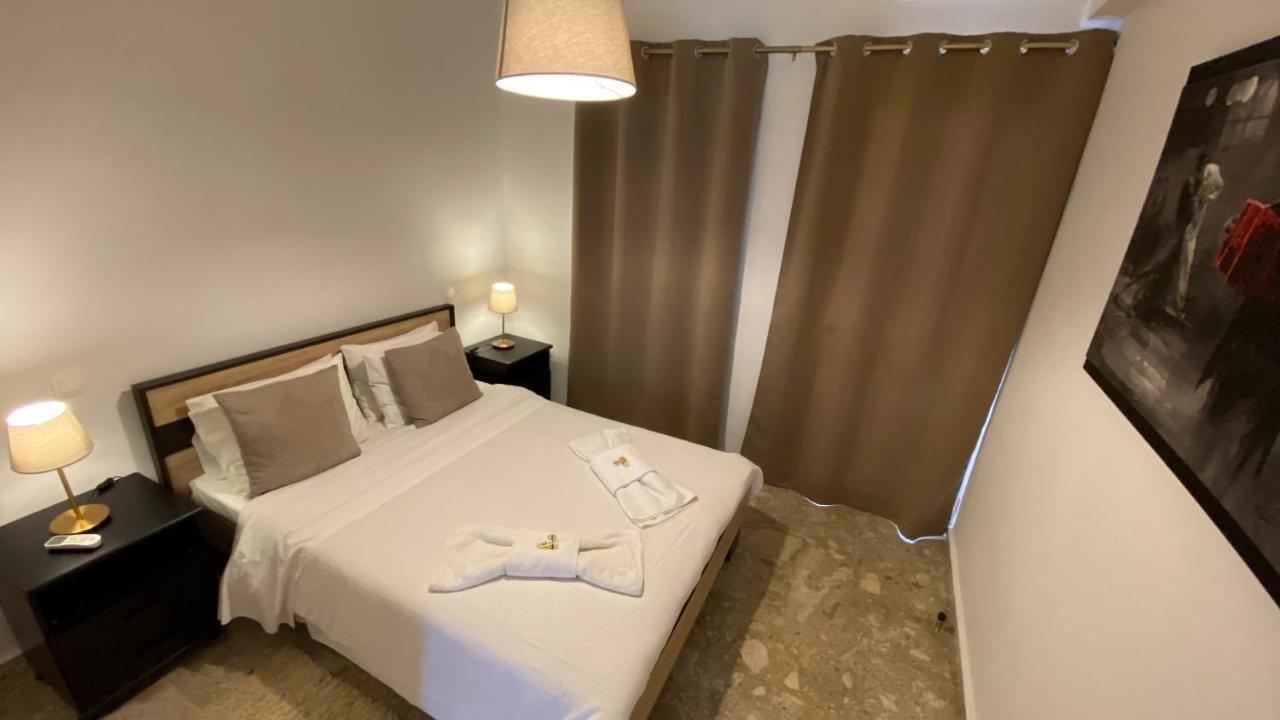 Patras Golden Suite Exterior foto